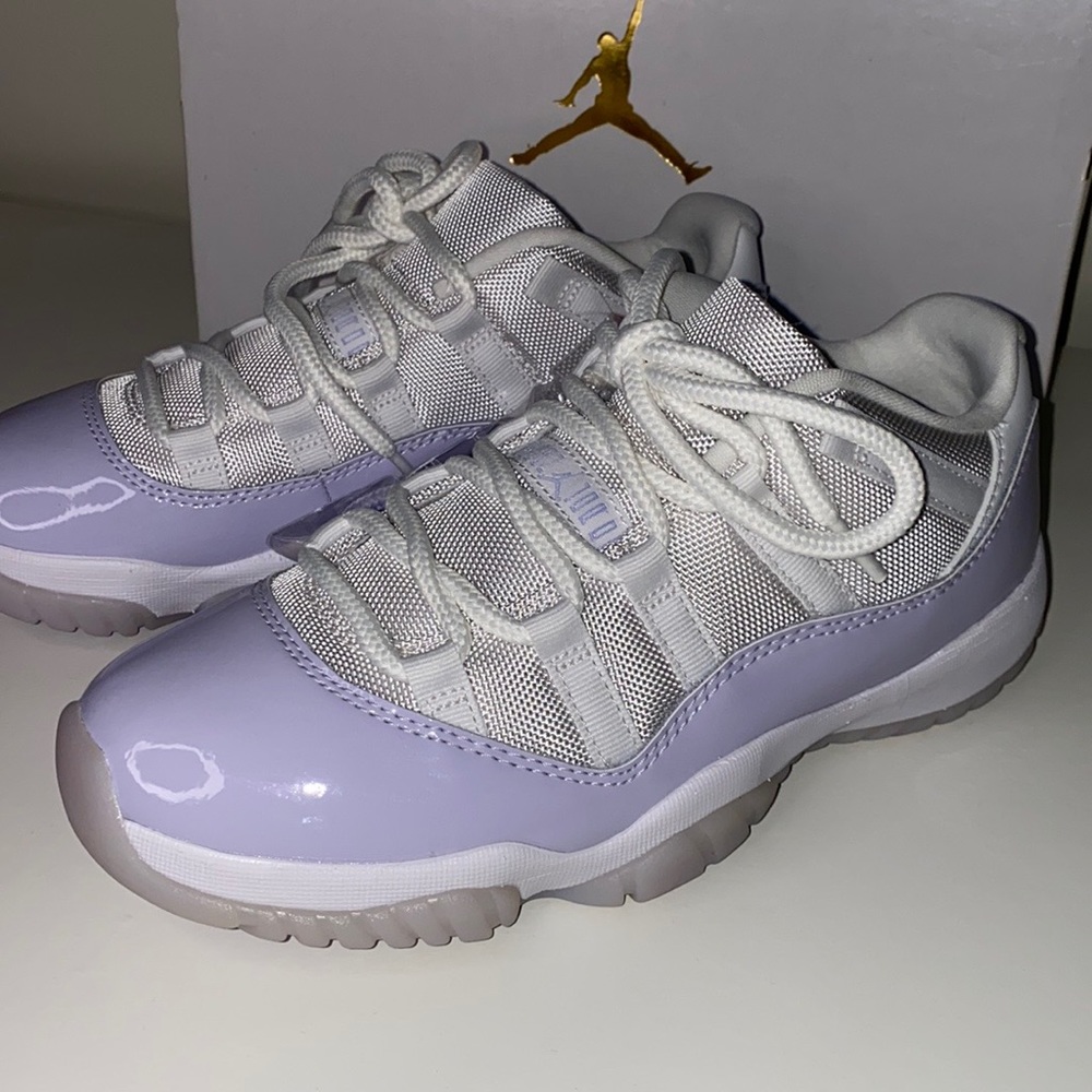Women’s Jordan 11 Retro Low